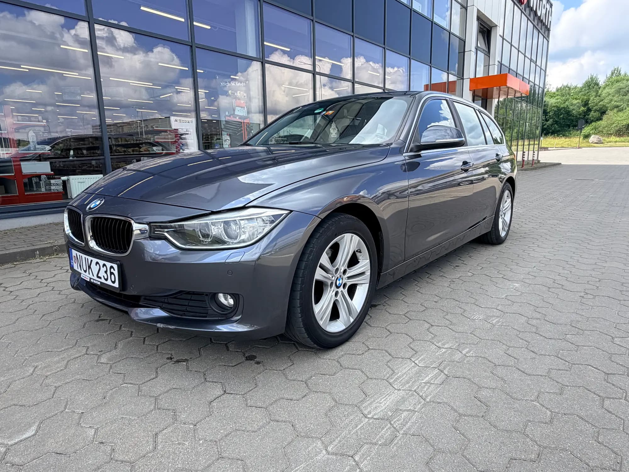 BMW 316