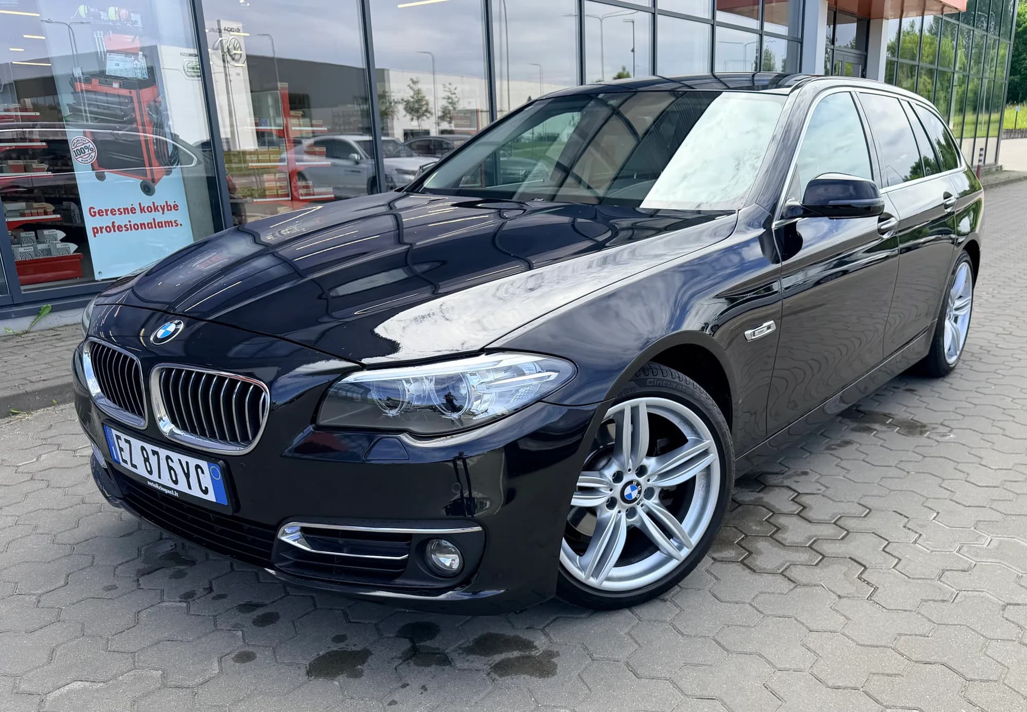 BMW 520